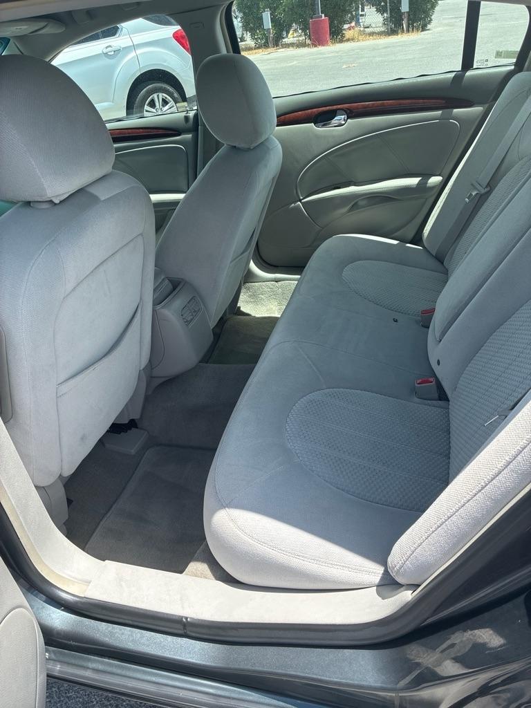 Buick Lucerne CX1 2009