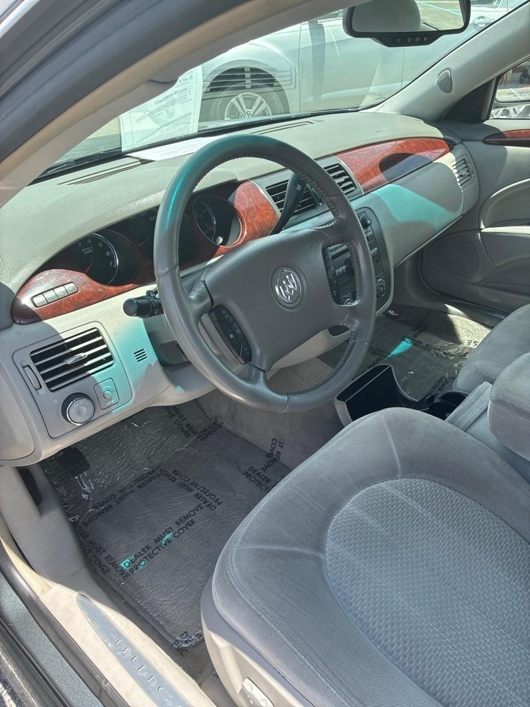 Buick Lucerne CX1 2009
