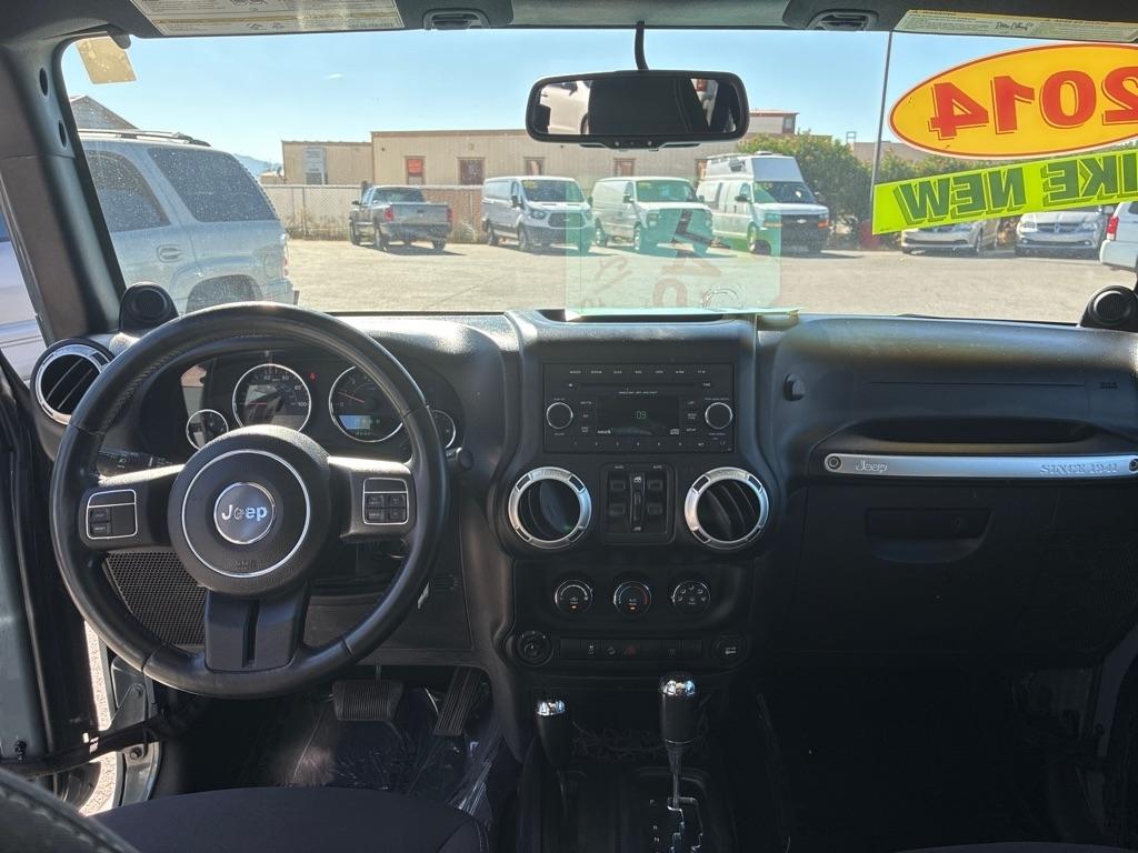 Jeep Wrangler Unlimited Sahara 4WD 2014