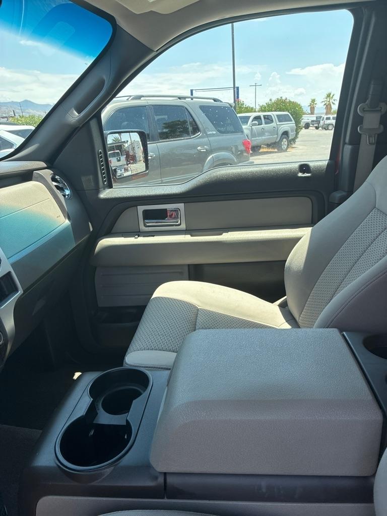 Ford F-150 XL SuperCab 8-ft. Bed 2WD 2010