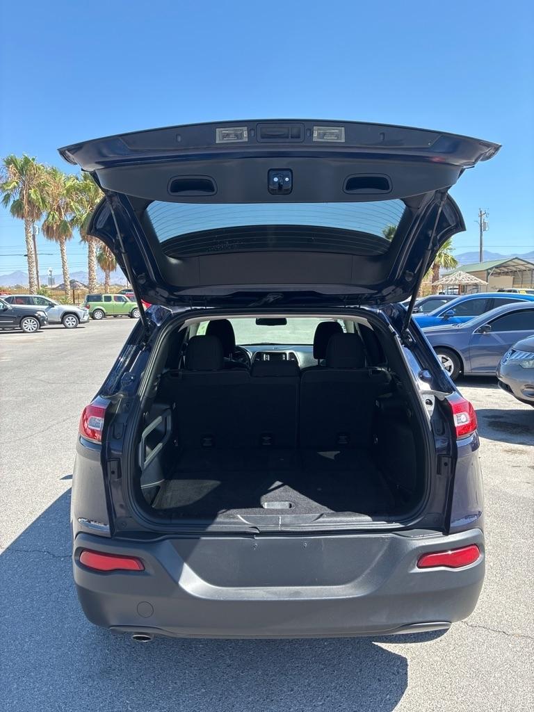 Jeep Cherokee Latitude FWD 2015