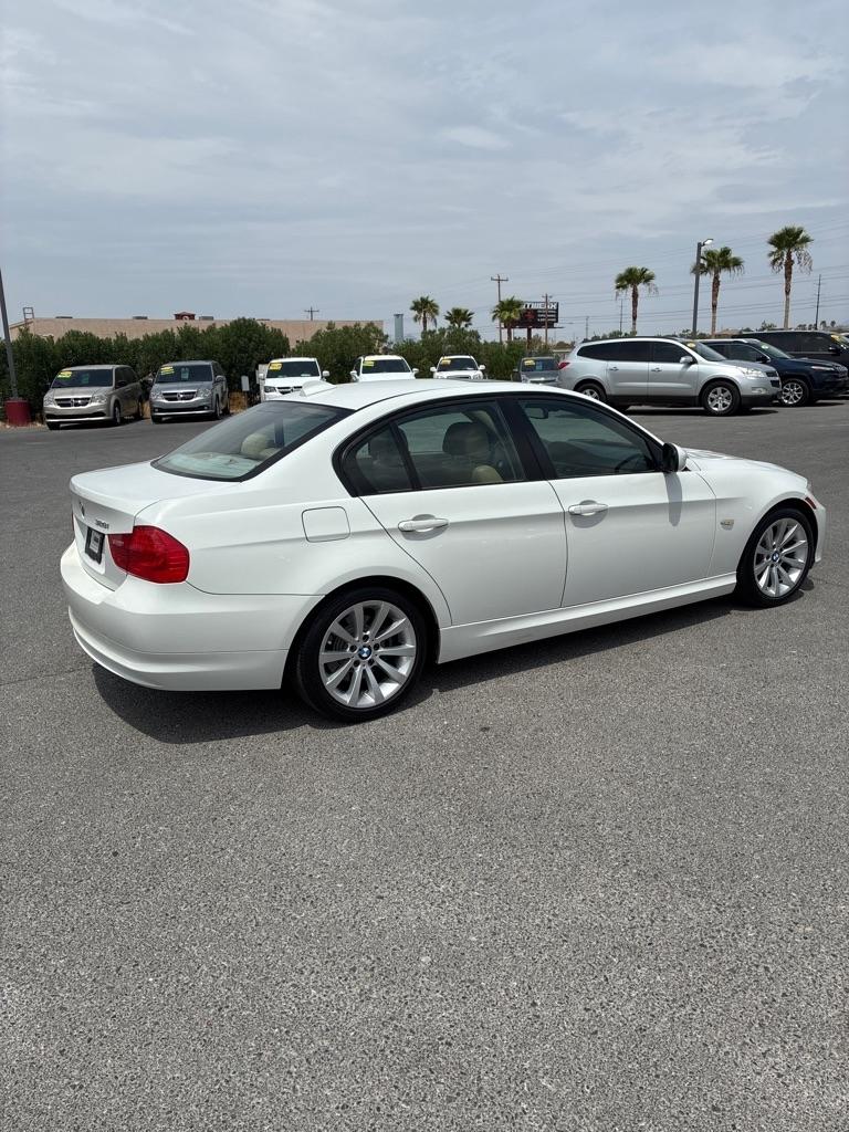 BMW 3-Series 328i SA SULEV 2011