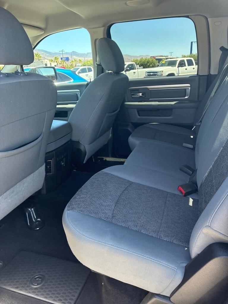 RAM 1500 SLT Crew Cab SWB 2WD 2014