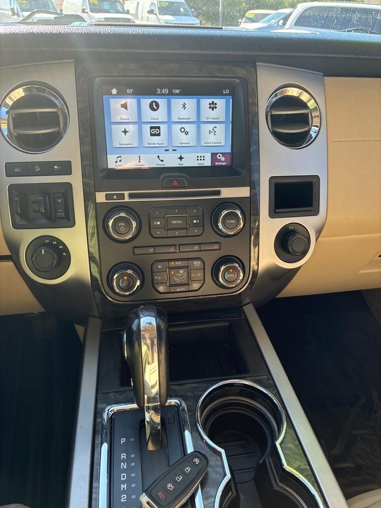 Ford Expedition EL Limited 4WD 2016