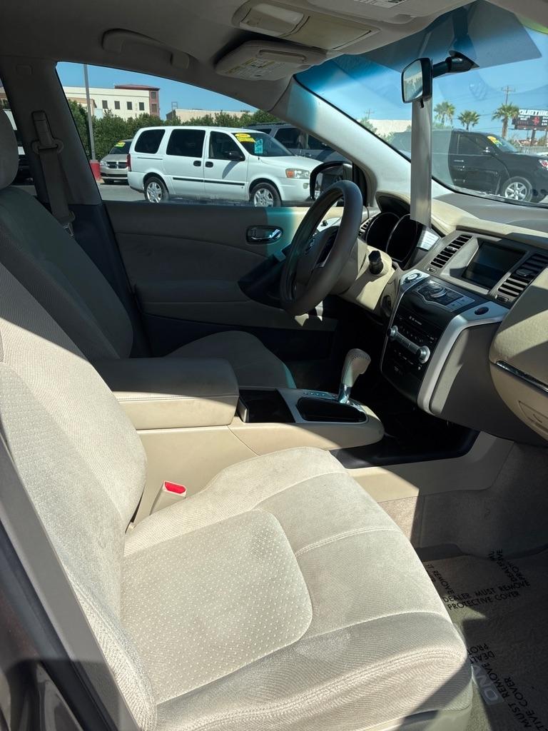 Nissan Murano S 2010
