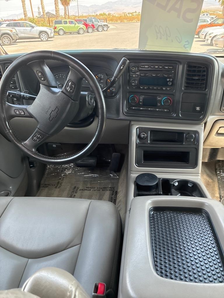 Chevrolet Tahoe 4WD 2005