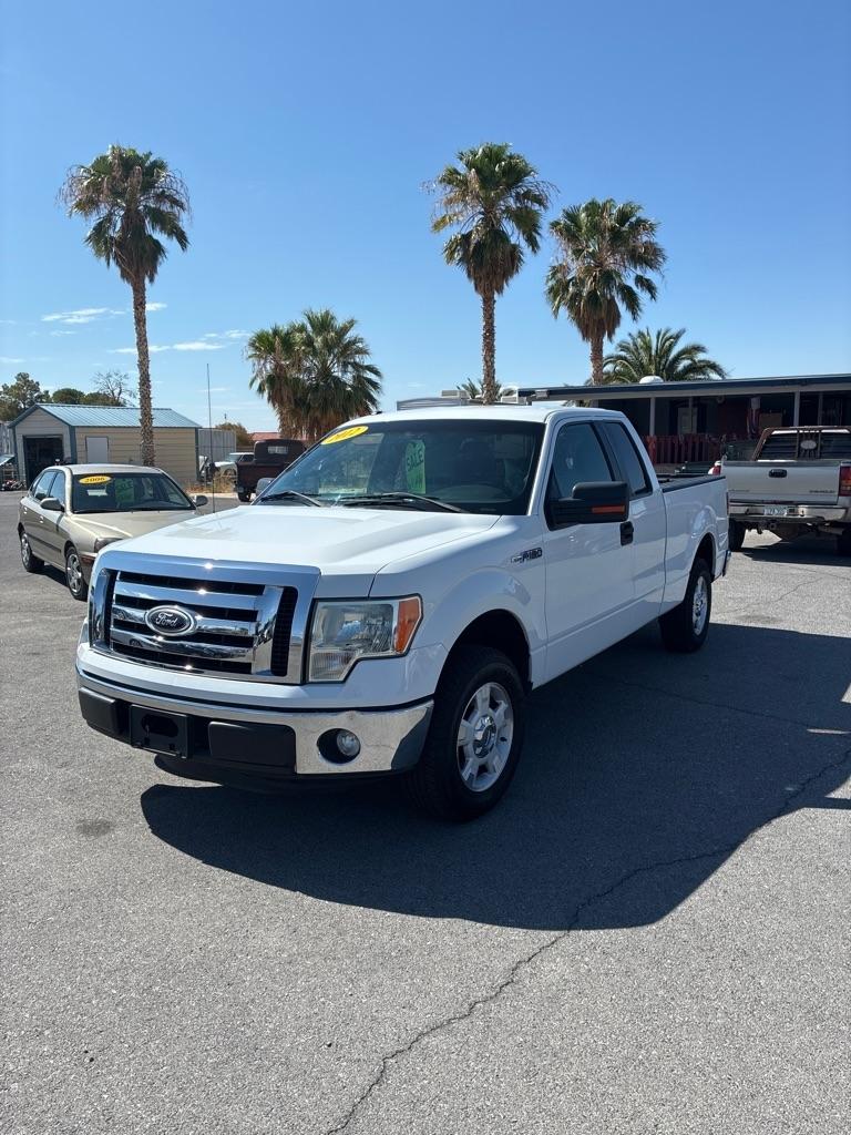 2012 Ford F-150 XL SuperCab 8-ft. Bed 2WD