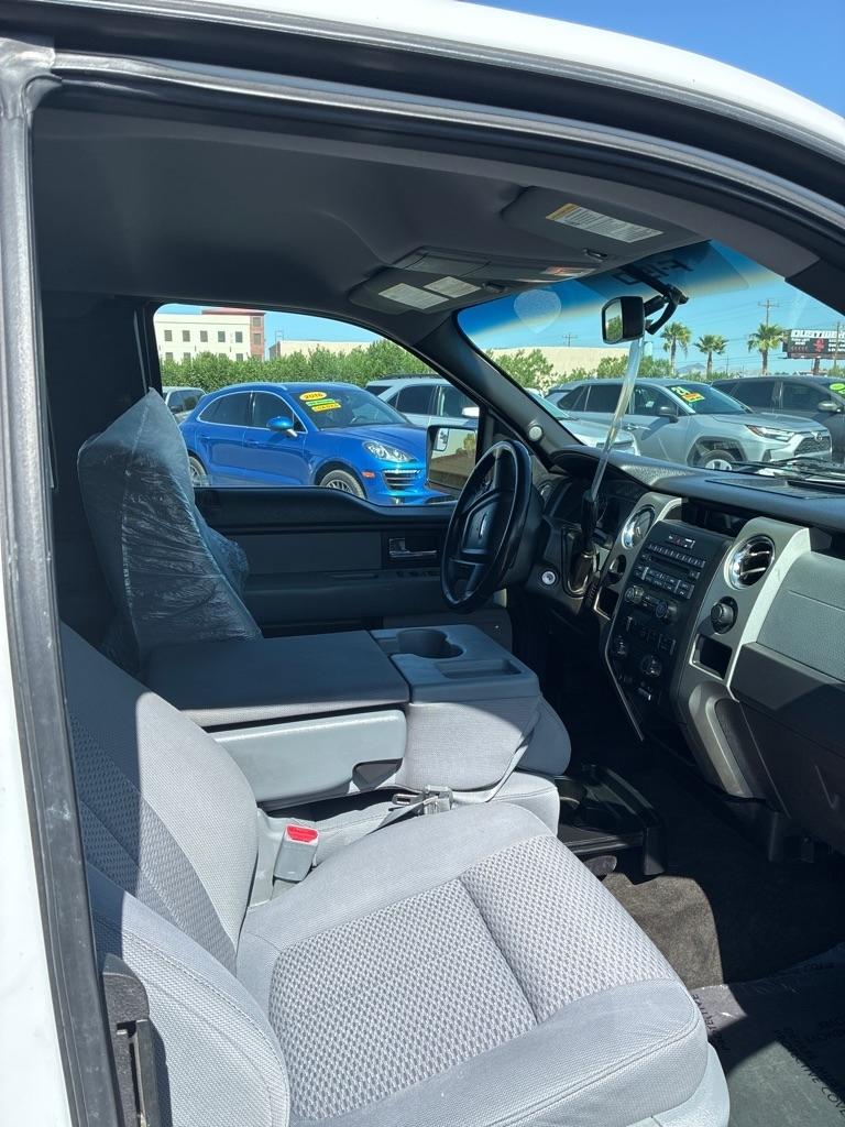 Ford F-150 XL SuperCab 8-ft. Bed 2WD 2012
