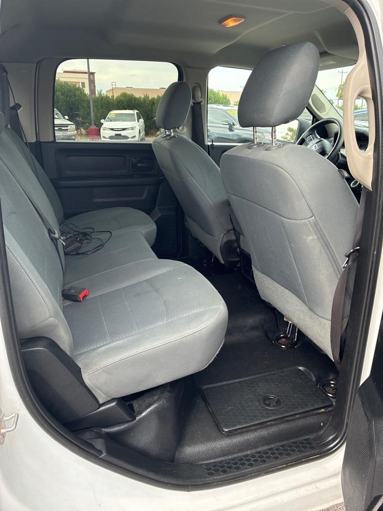 RAM 1500 Tradesman Crew Cab SWB 4WD 2017