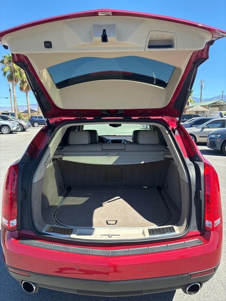 Cadillac SRX Luxury Collection 2011