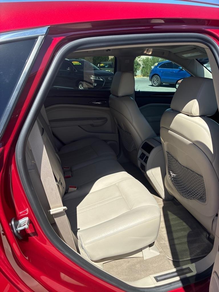 Cadillac SRX Luxury Collection 2011