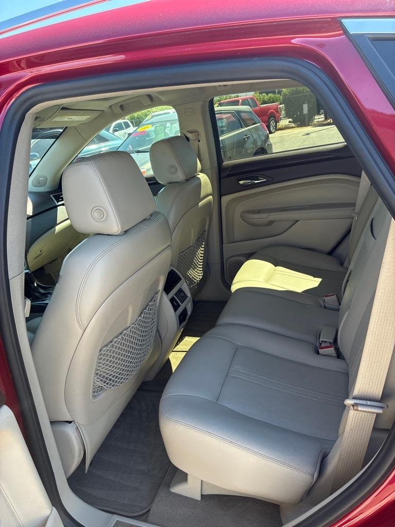 Cadillac SRX Luxury Collection 2011