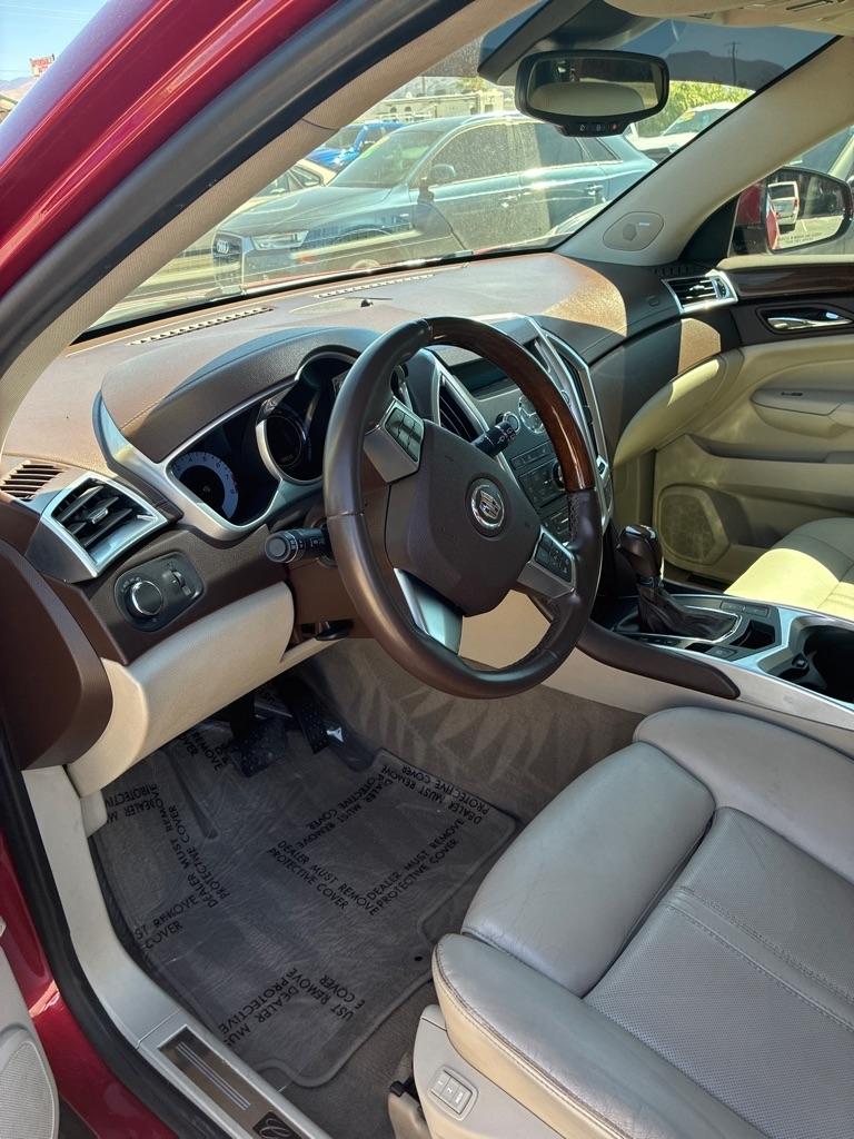 Cadillac SRX Luxury Collection 2011