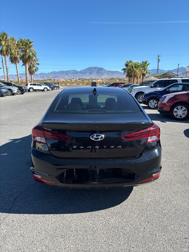 Hyundai Elantra Limited 2019