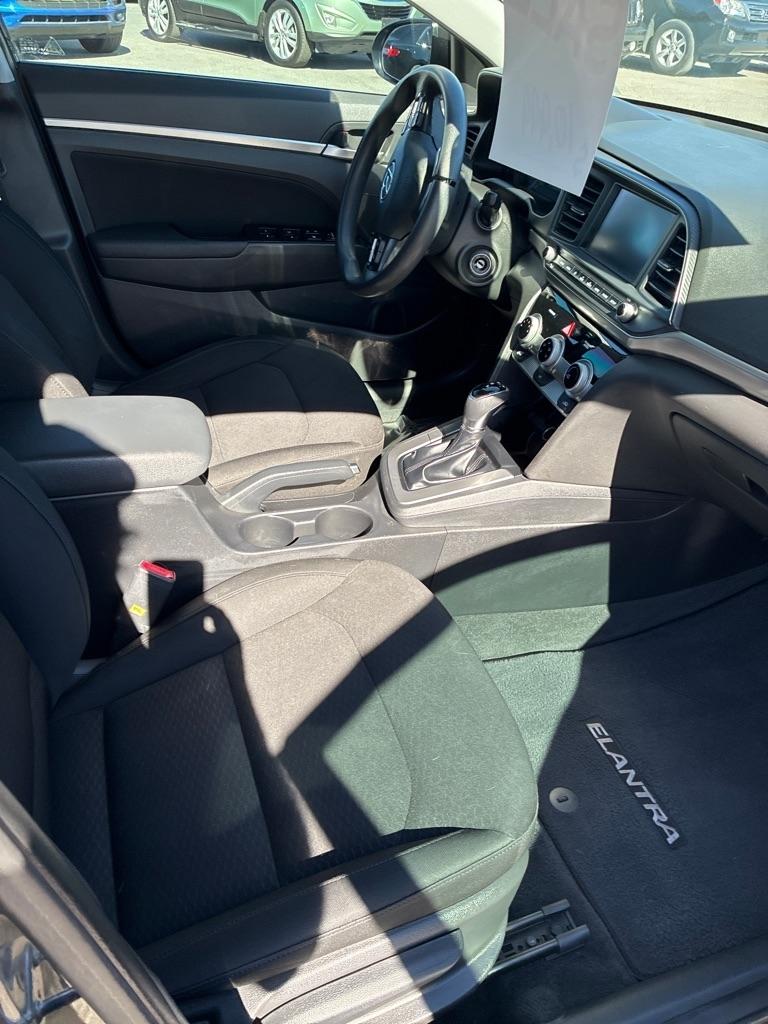 Hyundai Elantra Limited 2019