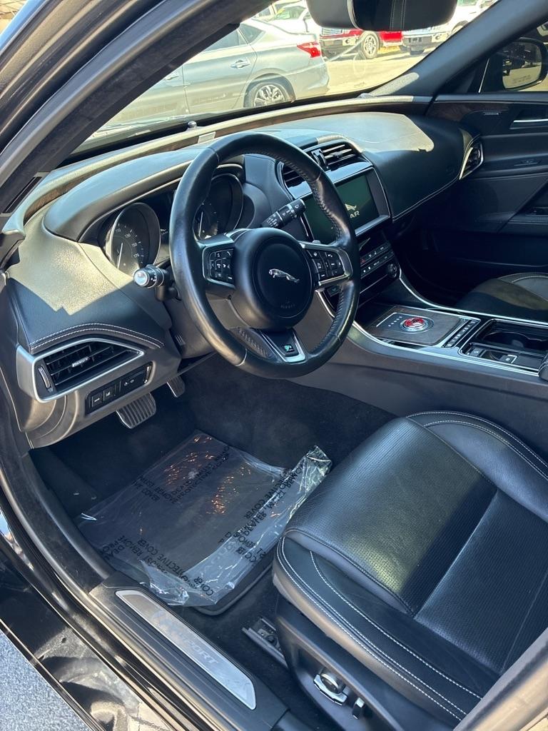 Jaguar XE 20d R-Sport AWD 2019