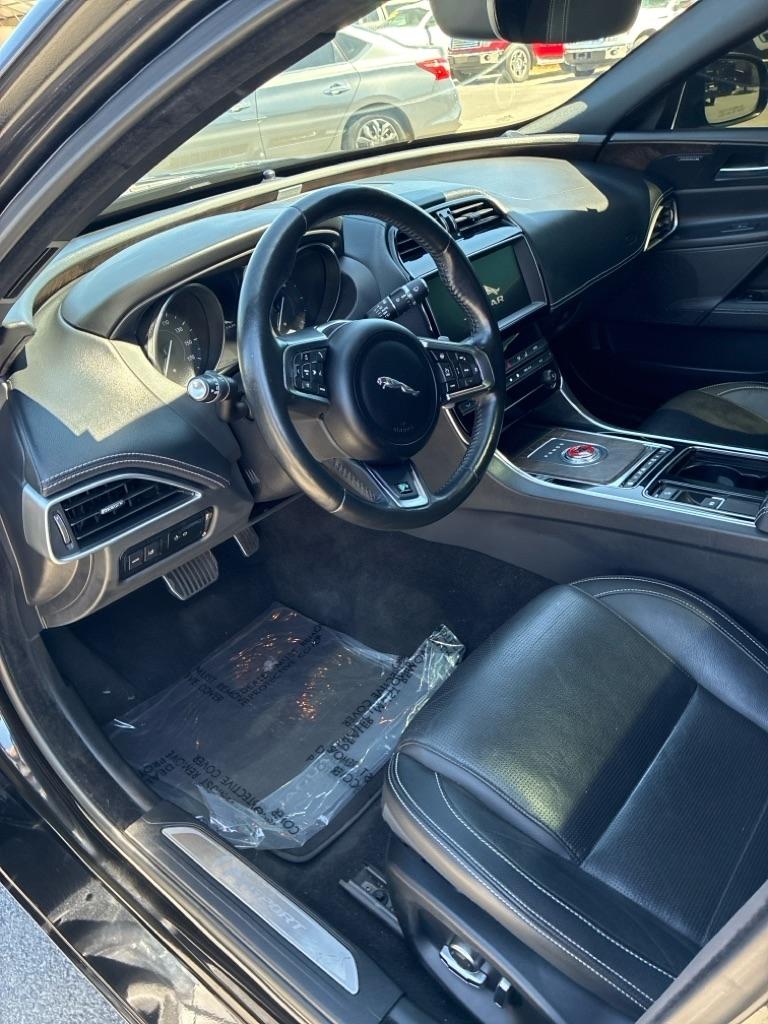 Jaguar XE 20d R-Sport AWD 2019