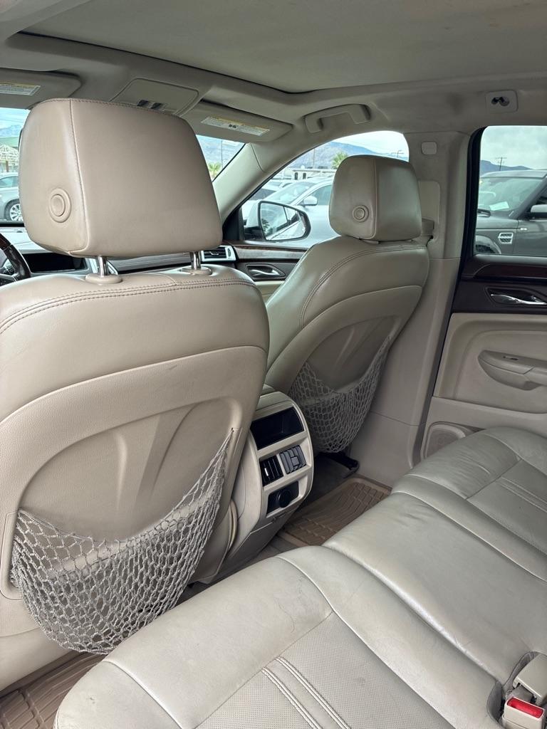 Cadillac SRX Luxury Collection 2011