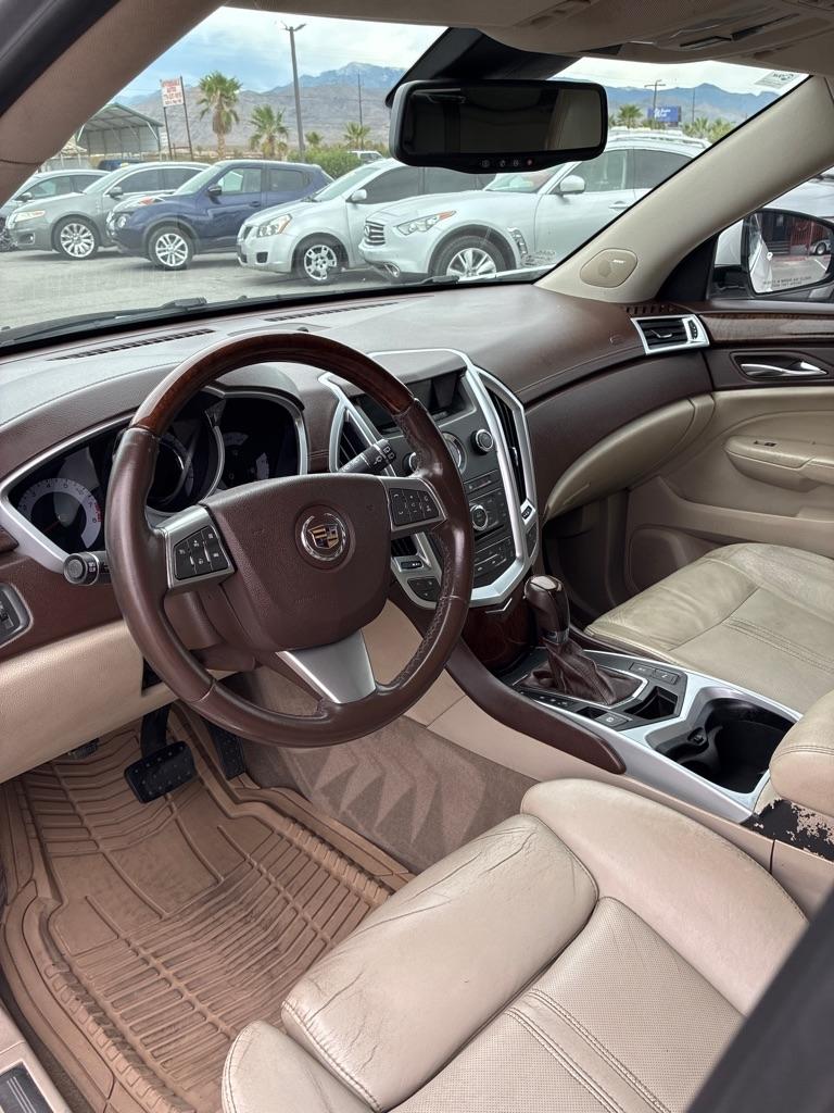 Cadillac SRX Luxury Collection 2011