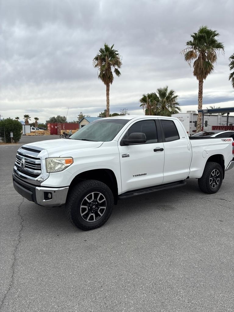 Toyota Tundra SR5 5.7L V8 Double Cab 4WD 2016