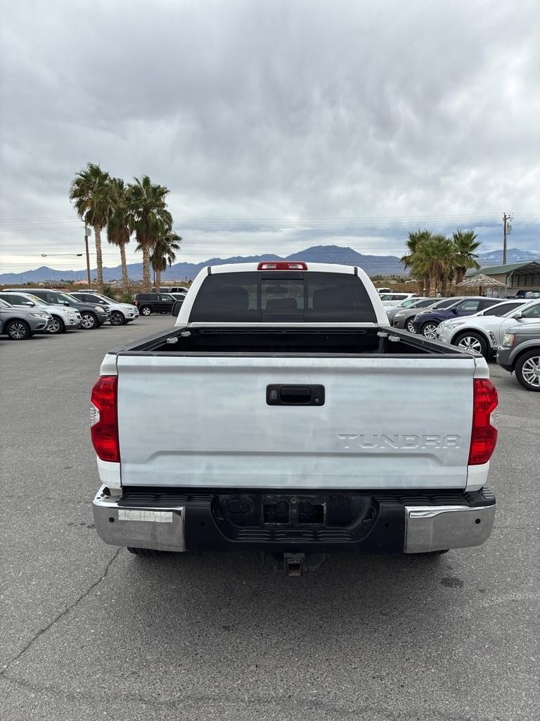 Toyota Tundra SR5 5.7L V8 Double Cab 4WD 2016