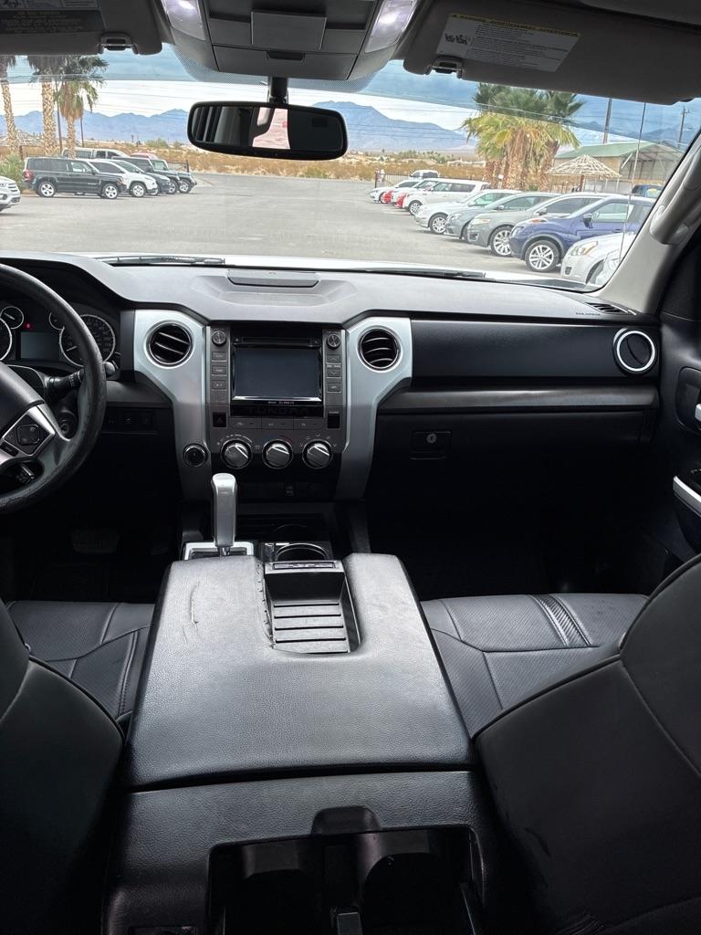 Toyota Tundra SR5 5.7L V8 Double Cab 4WD 2016
