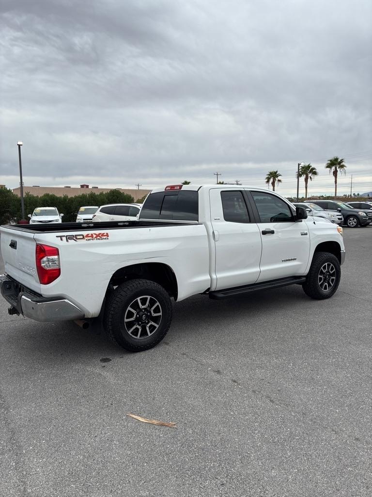 Toyota Tundra SR5 5.7L V8 Double Cab 4WD 2016