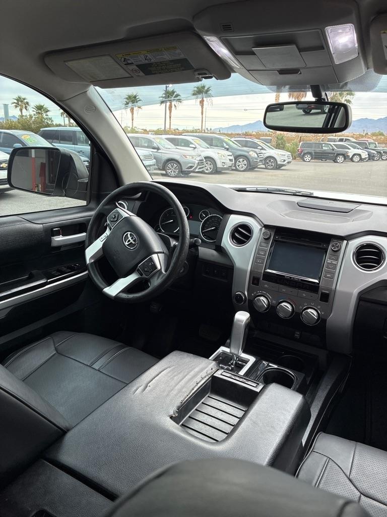 Toyota Tundra SR5 5.7L V8 Double Cab 4WD 2016