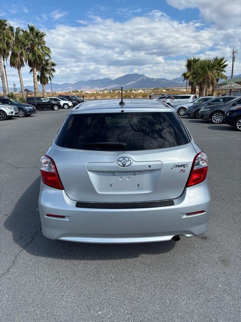 Toyota Matrix S 5-Speed AT 2012