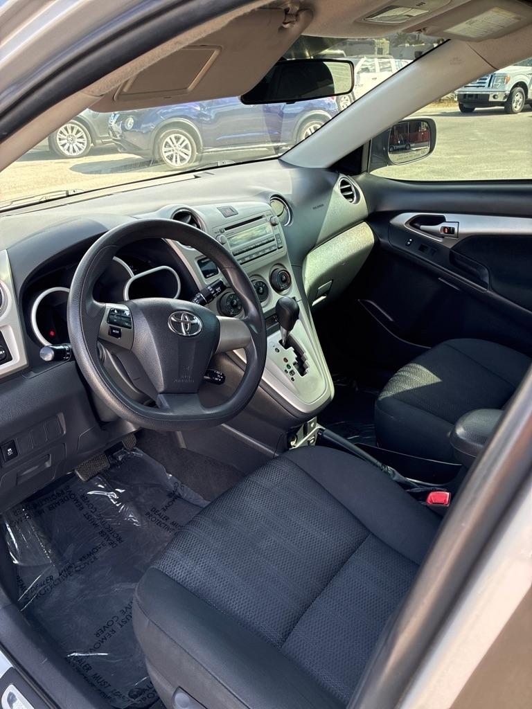 Toyota Matrix S 5-Speed AT 2012