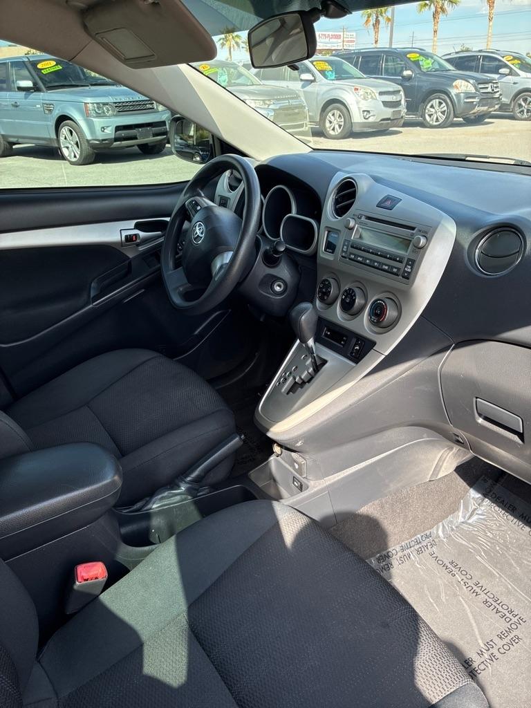 Toyota Matrix S 5-Speed AT 2012
