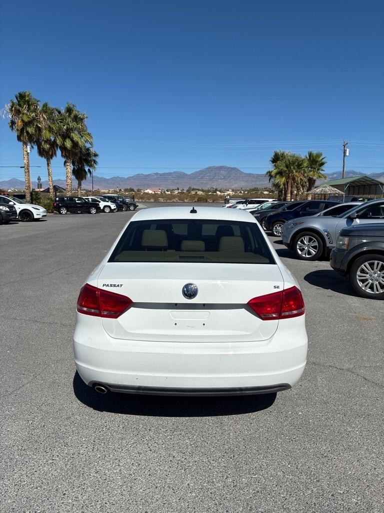 Volkswagen Passat 2.5L SE AT 2013