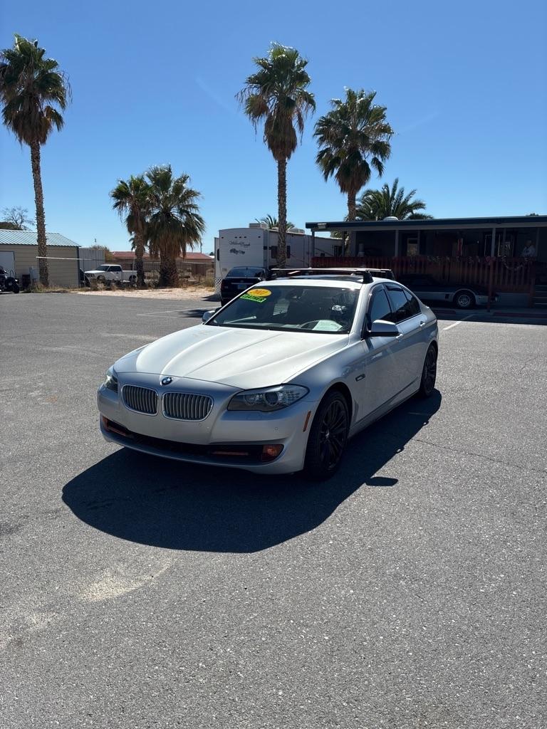 BMW 5-Series 550i 2011