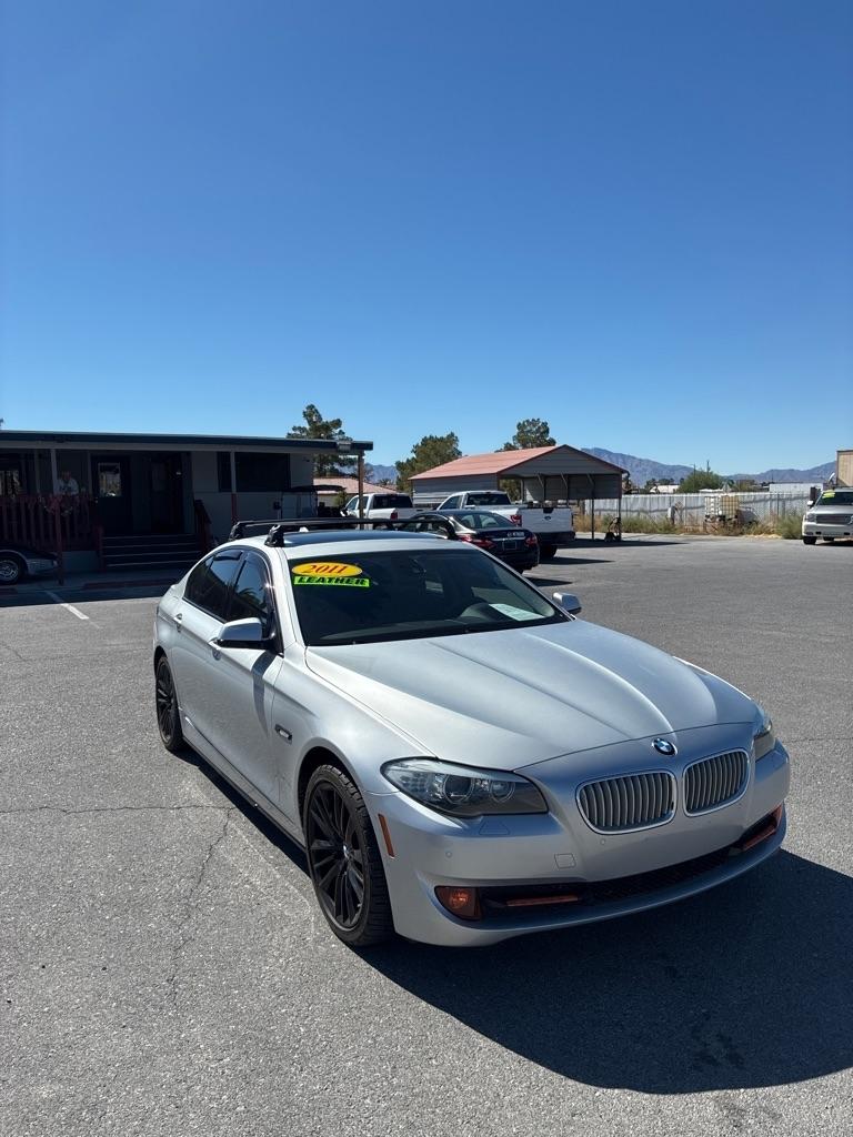 BMW 5-Series 550i 2011
