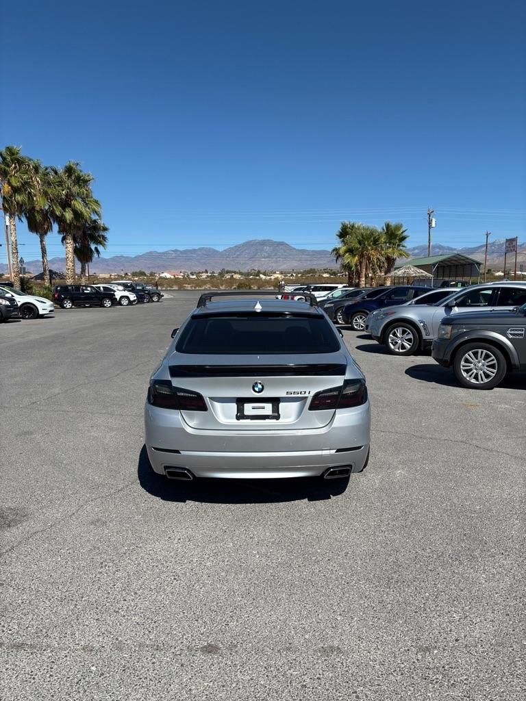 BMW 5-Series 550i 2011