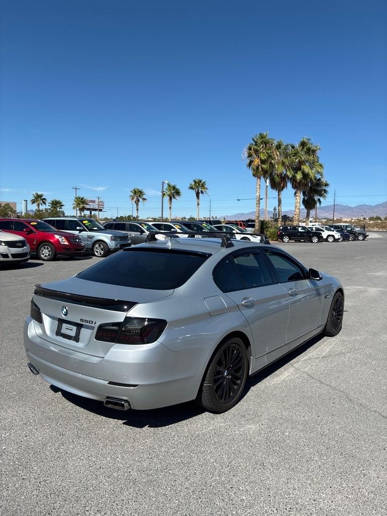 BMW 5-Series 550i 2011