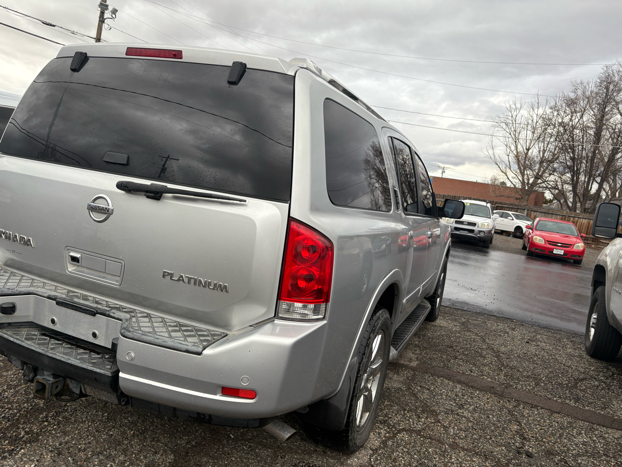 Nissan Armada 4WD 4dr Platinum 2010