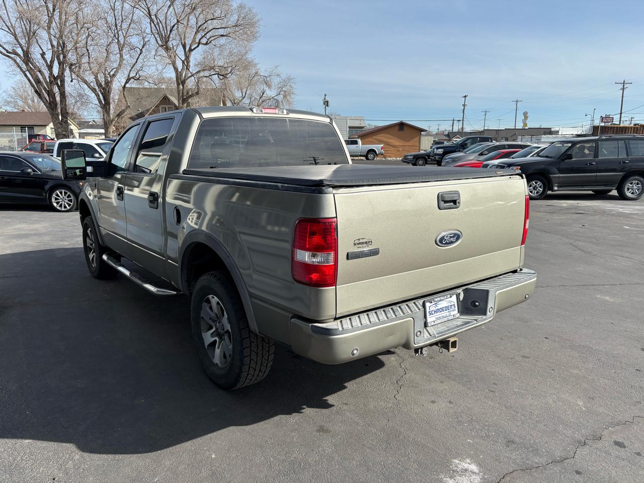 Ford F-150 SuperCrew 139" King Ranch 4WD 2005