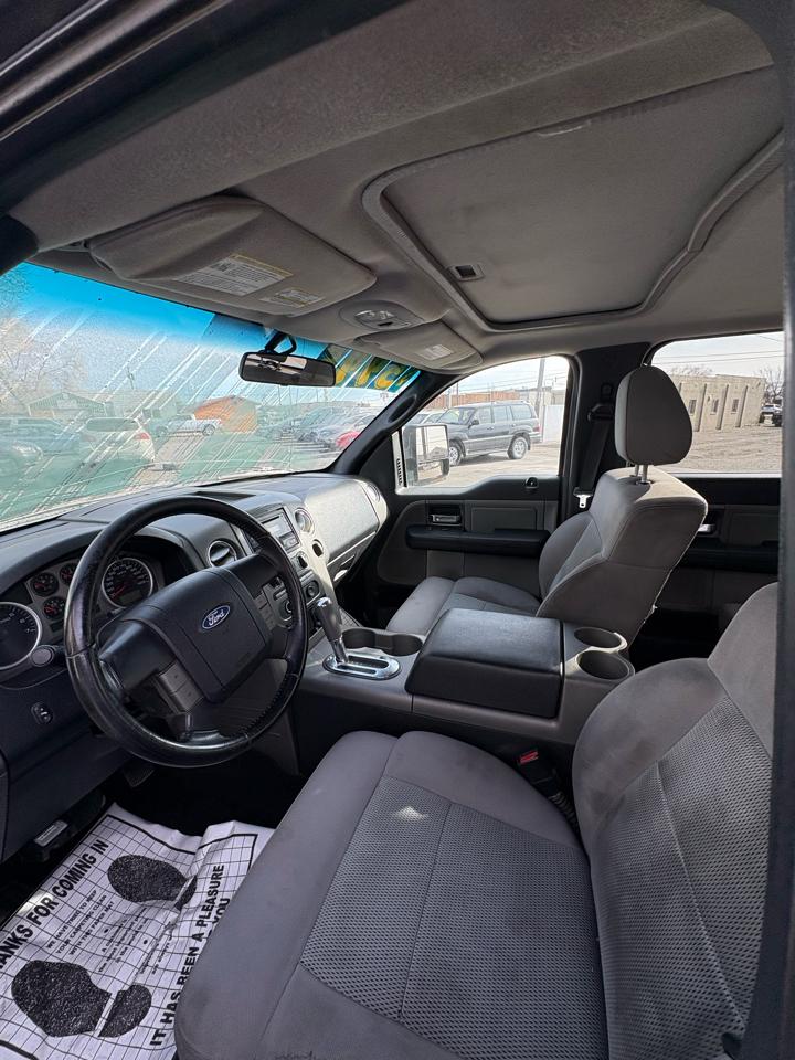 Ford F-150 SuperCrew 139" King Ranch 4WD 2005