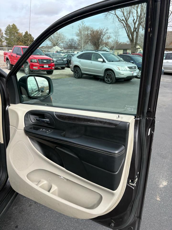 Chrysler Town & Country 4dr Wgn Touring 2015