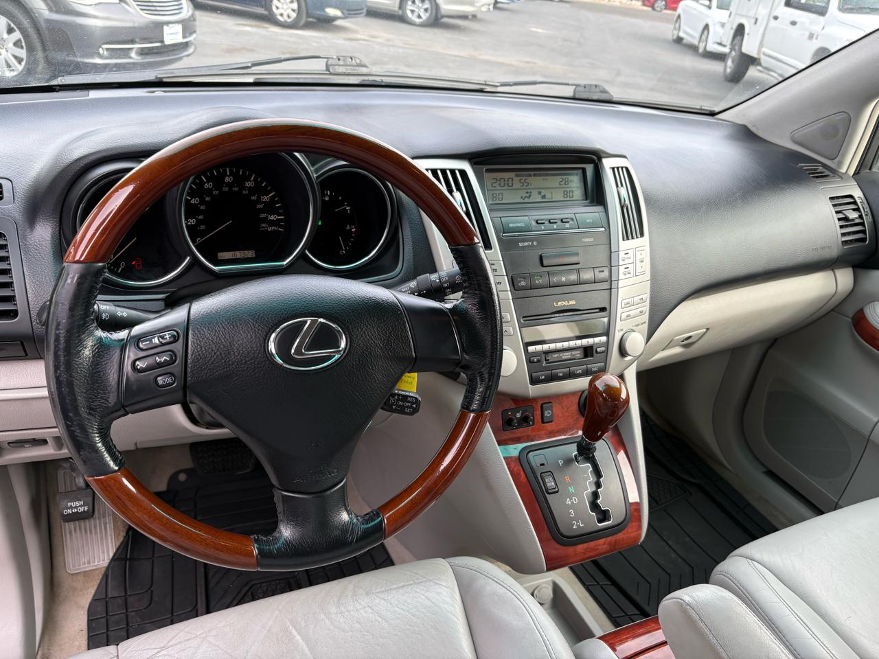 Lexus RX 330 4dr SUV AWD 2004