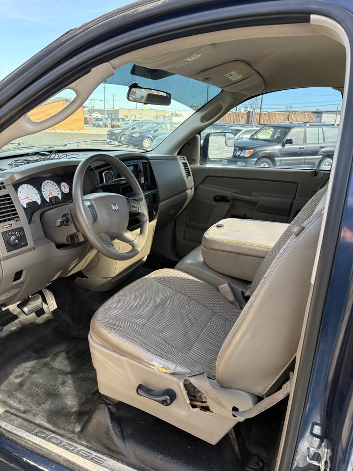 Dodge Ram 1500 4WD Reg Cab 120.5" ST 2008