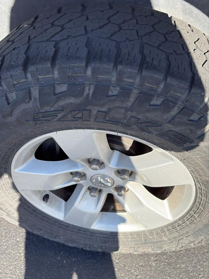 RAM 1500 2WD Quad Cab 140.5" SLT 2016