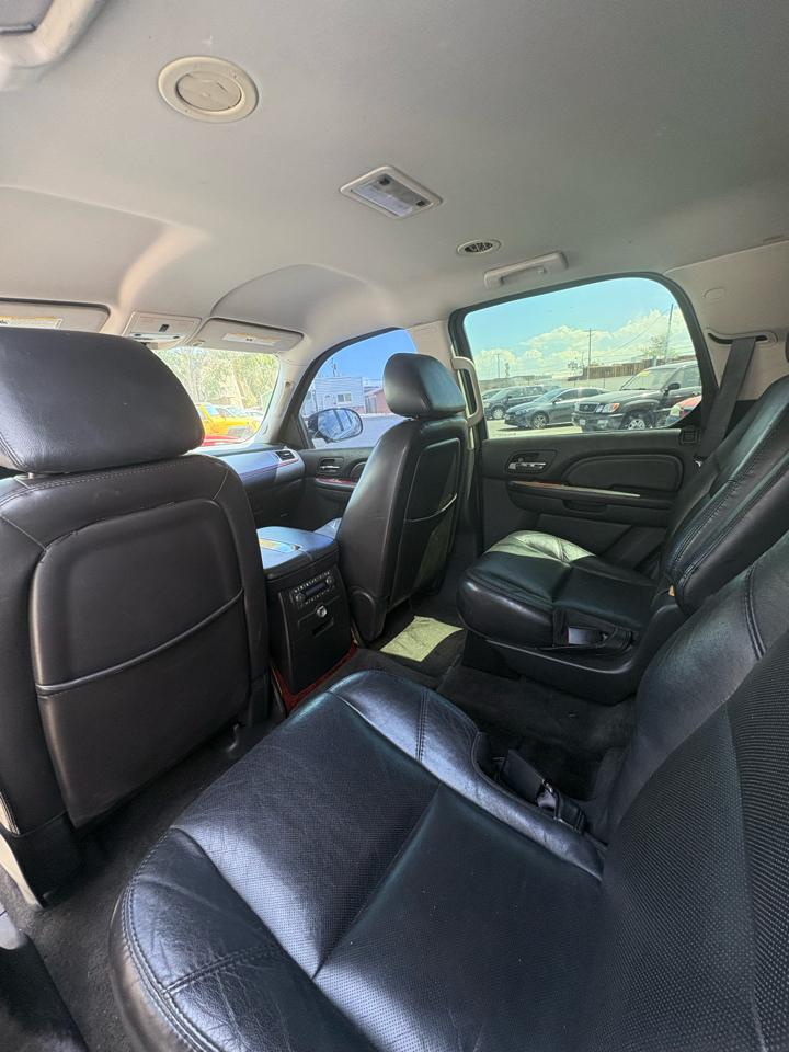 Cadillac Escalade 2WD 4dr 2007
