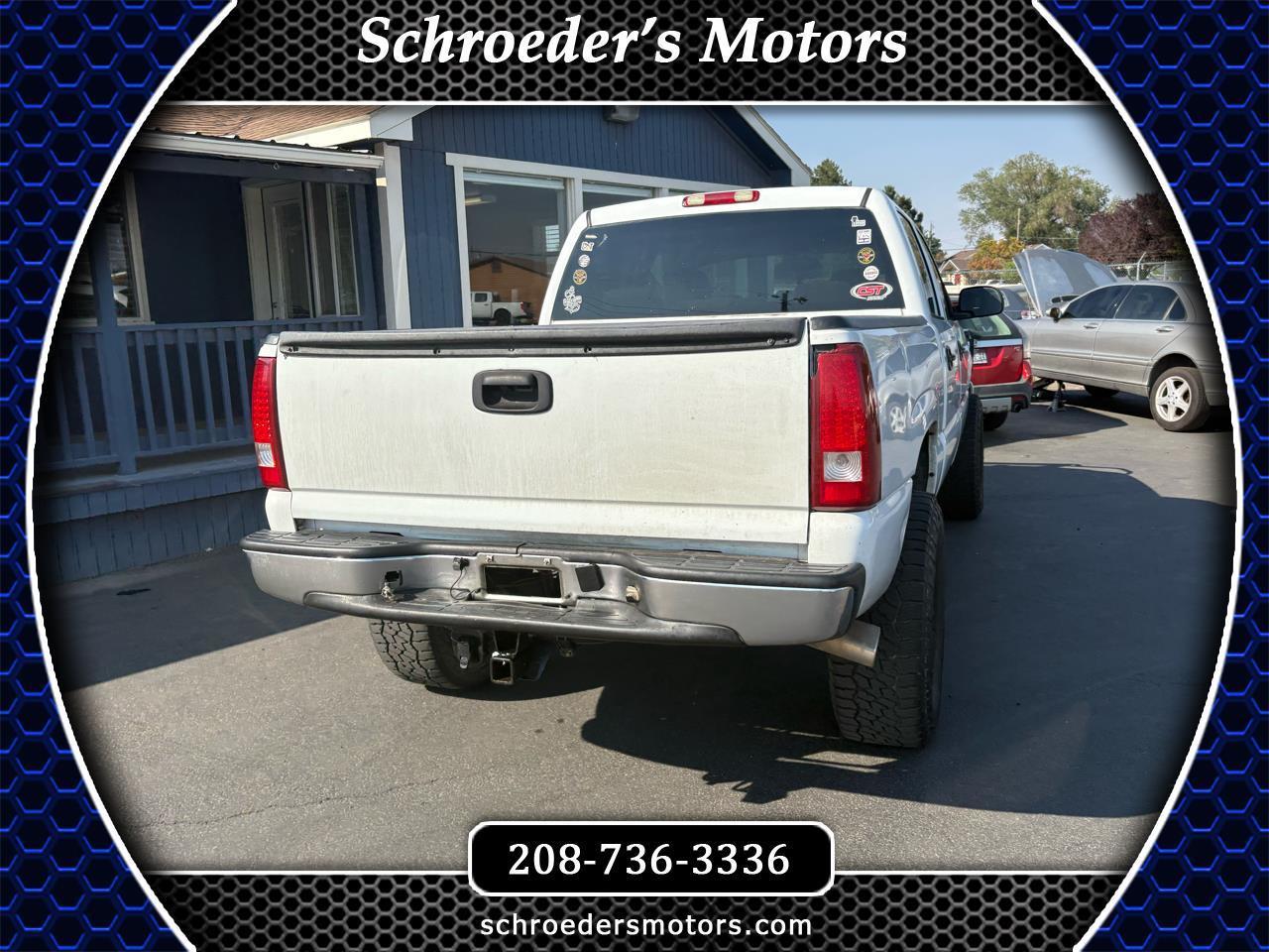 2006 Chevrolet Silverado 1500 Crew Cab 143.5" WB 2WD LT2