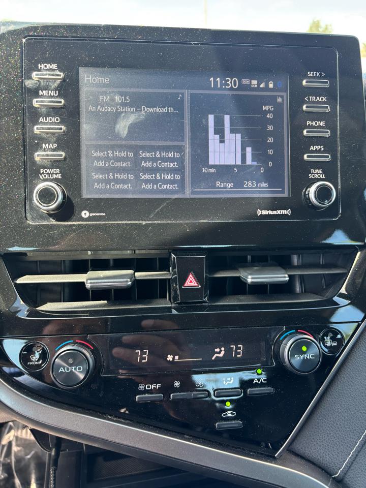 Toyota Camry SE 2022