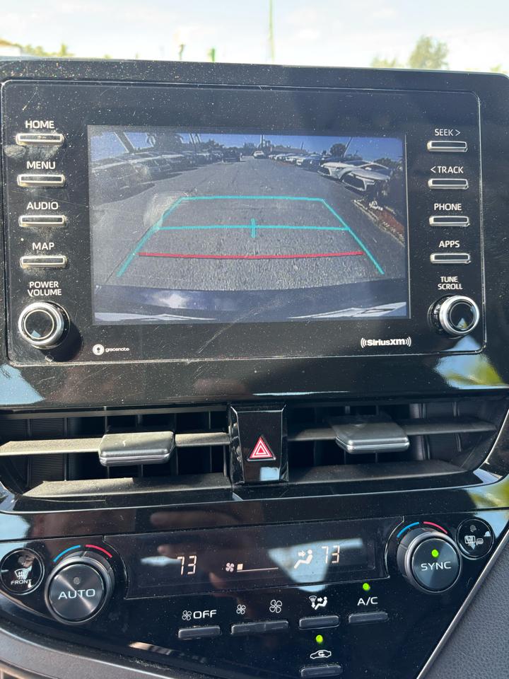 Toyota Camry SE 2022