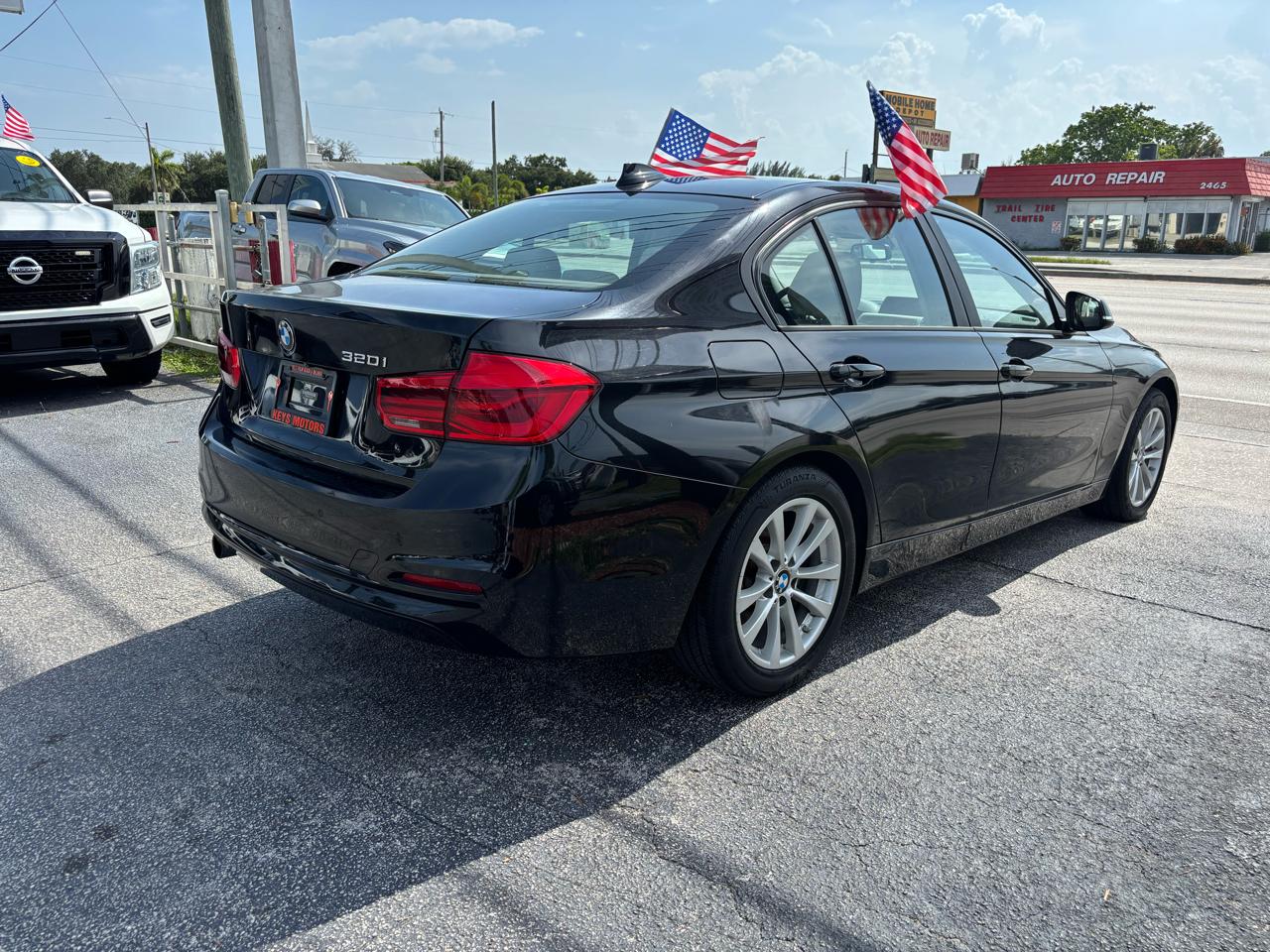 BMW 3-Series 320i Sedan 2018