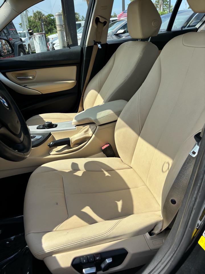 BMW 3-Series 320i Sedan 2018