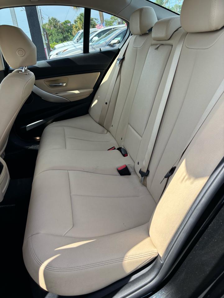 BMW 3-Series 320i Sedan 2018